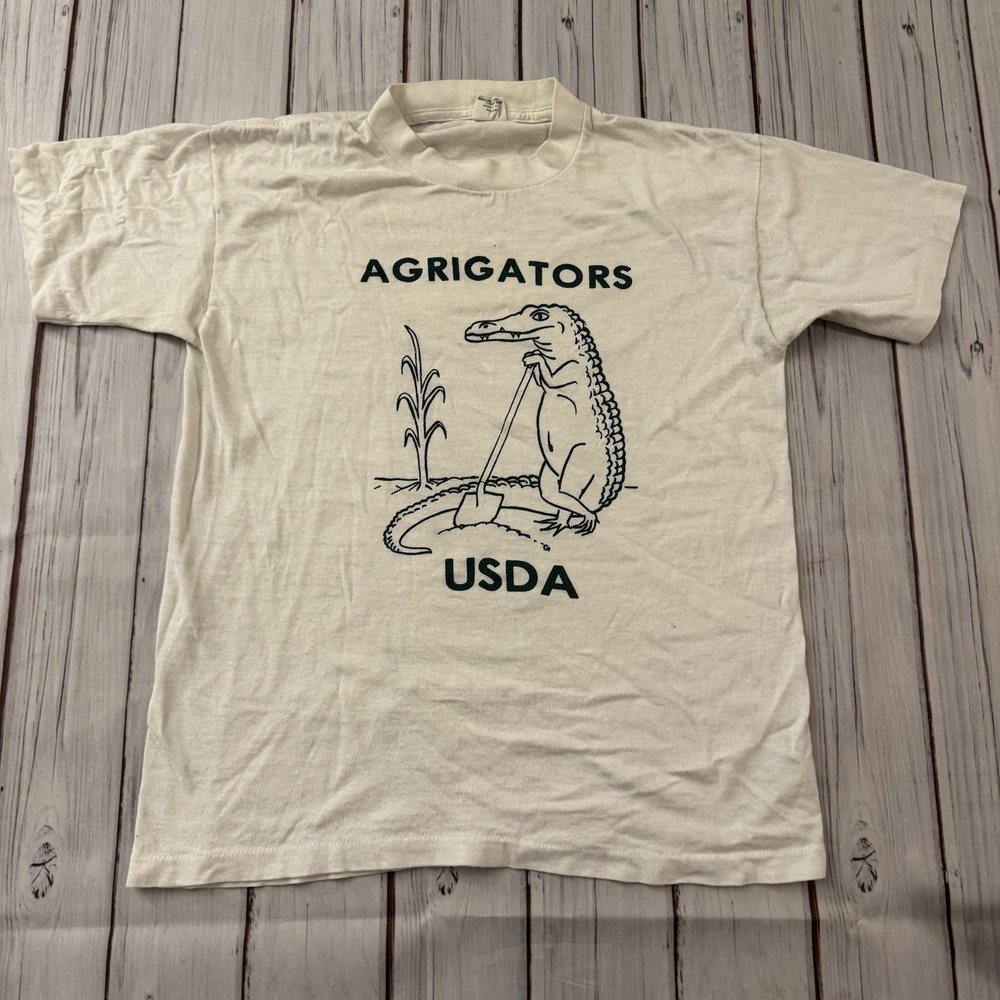 Vintage‎ AGRIGATORS USDA Alligator Shovel Farm T-Shirt Belton USA Made Small 70s